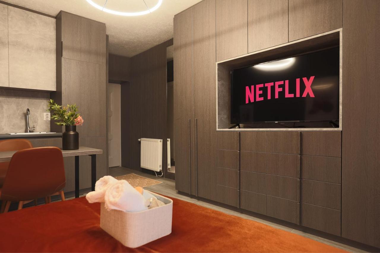 Etern Stays - Studio Apartment Pristina Exterior photo